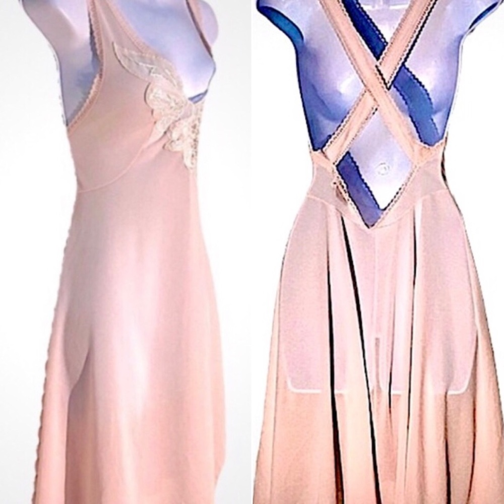 VTG PINK NYLON APPLIQUÉ CROSS-BACK FLARED CHEMISE SLIP DRESS by VANITY F…